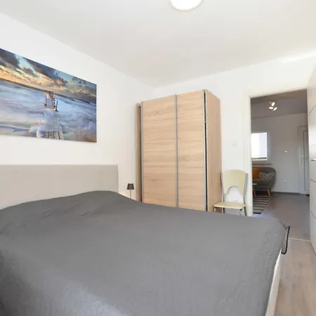 Apartment Tranquil And Bright With Loggia - Two Bedroom With Loggia