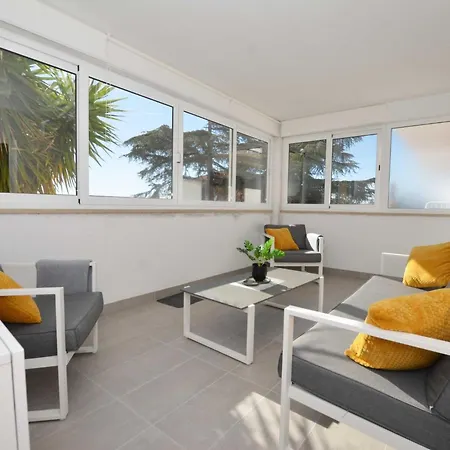 Apartment Tranquil And Bright With Loggia - Two Bedroom With Loggia