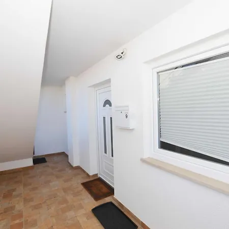 Apartmán Tranquil And Bright With Loggia - Two Bedroom With Loggia Rovinj